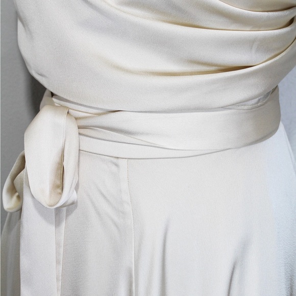 Fame & Partners Two-Piece Gown - Picture 5 of 14